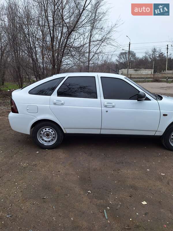 Хетчбек ВАЗ / Lada 2172 Priora 2013 в Запоріжжі