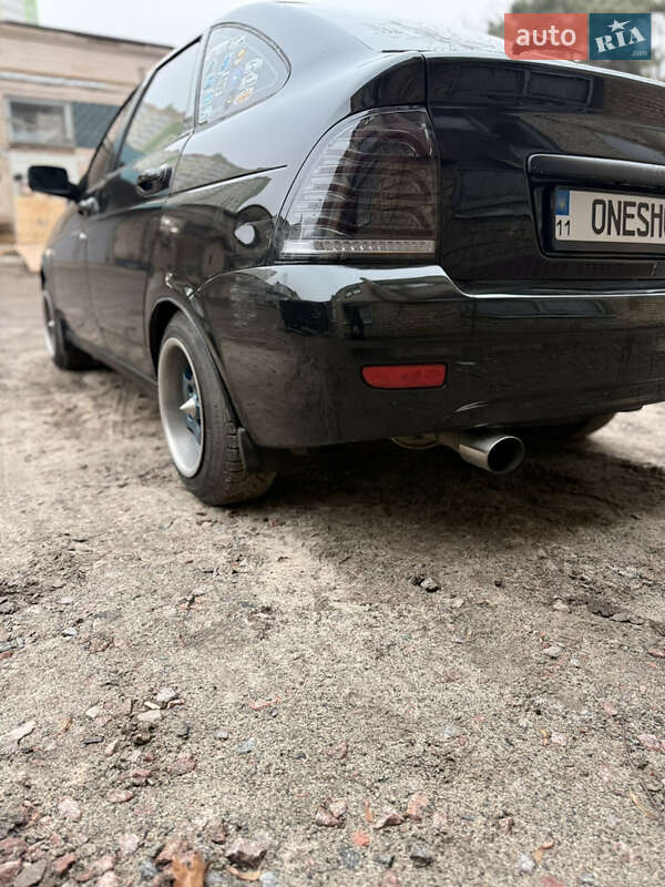 Хэтчбек ВАЗ / Lada 2172 Priora 2008 в Ирпене