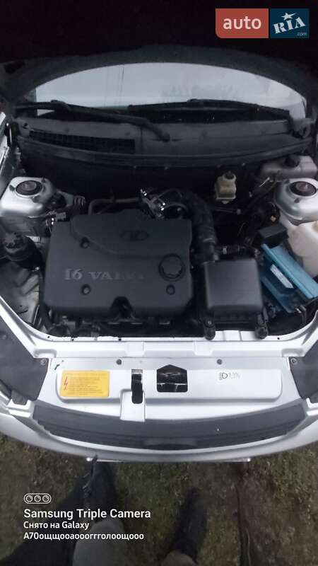 Хэтчбек ВАЗ / Lada 2172 Priora 2009 в Балте