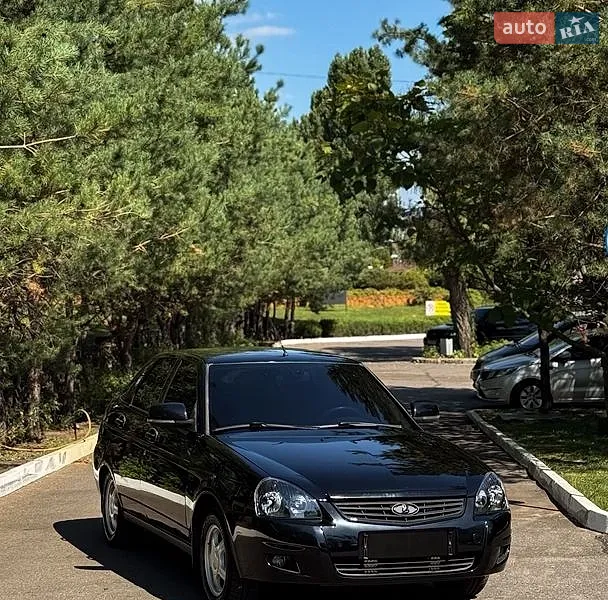 ВАЗ / Lada 2172 Priora 2011
