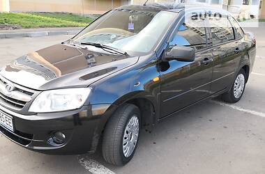 Седан ВАЗ / Lada 2190 Granta 2013 в Харькове