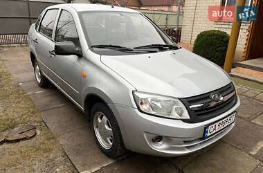 Седан ВАЗ 2190 Granta 2013 в Черкассах