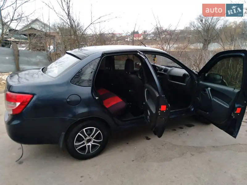 ВАЗ / Lada 2190 Granta 2013 VIN XTA219010D0137775 фото оголошення 7 з 44