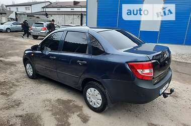 Седан ВАЗ 2190 Granta 2012 в 