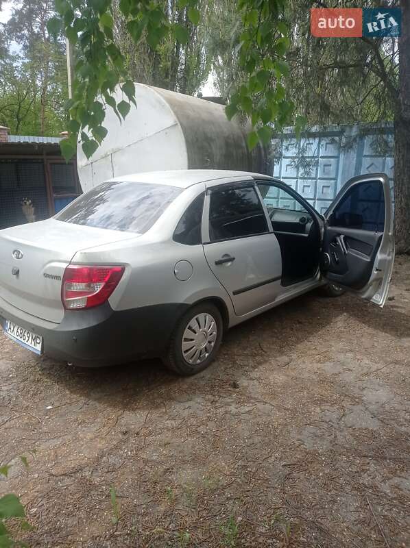 Седан ВАЗ / Lada 2190 Granta 2015 в Кегичівці фото 4 Седан ВАЗ / Lada 2190 Granta 2015 в Кегичівці
