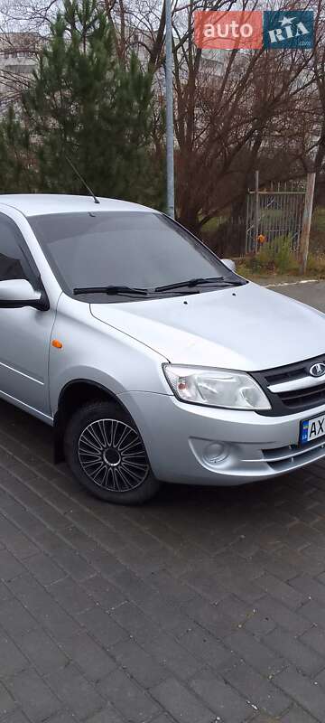 Седан ВАЗ / Lada 2190 Granta 2013 в Харькове фото 33 Седан ВАЗ / Lada 2190 Granta 2013 в Харькове