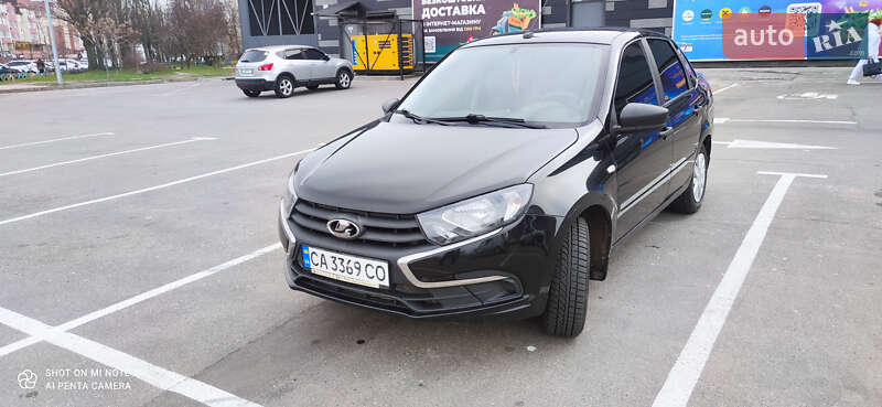Седан ВАЗ / Lada 2190 Granta 2018 в Черкассах