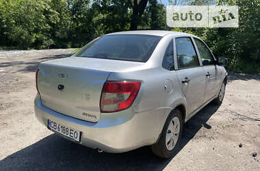 Седан ВАЗ / Lada 2190 Granta 2012 в Чернигове