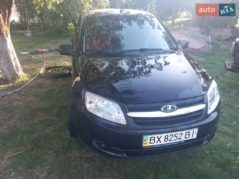 ВАЗ / Lada 2190 Granta
