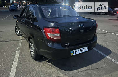 Седан ВАЗ 2190 Granta 2013 в 