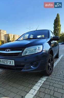 Седан ВАЗ / Lada 2190 Granta 2013 в Одессе