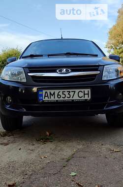 Седан ВАЗ 2190 Granta 2013 в 