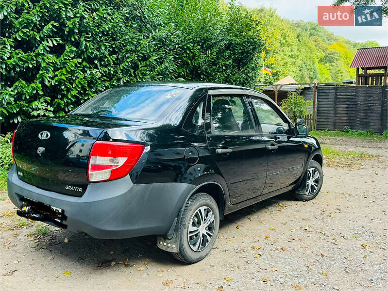 Седан ВАЗ / Lada 2190 Granta 2012 в Харькове