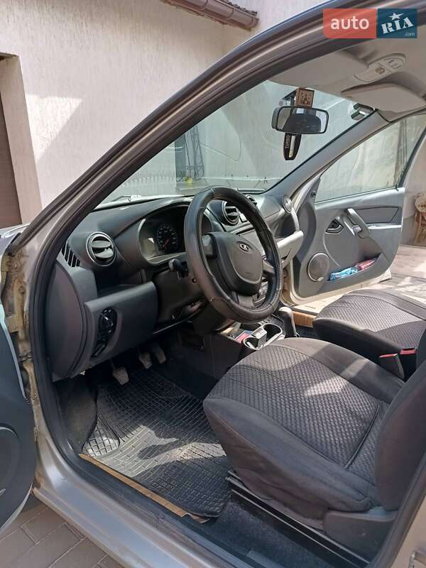 Седан ВАЗ / Lada 2190 Granta 2014 в Кривом Роге фото 8 Седан ВАЗ / Lada 2190 Granta 2014 в Кривом Роге