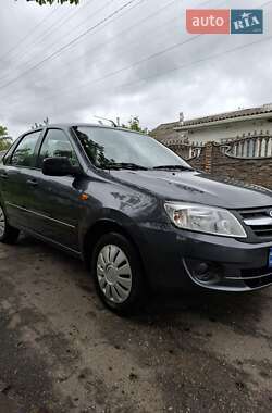 Седан ВАЗ 2190 Granta 2014 в Кременчуге