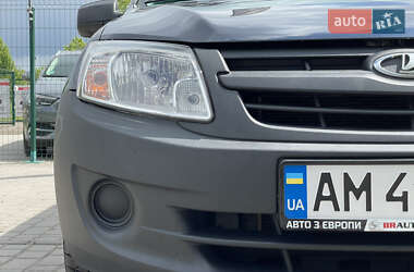 Седан ВАЗ 2190 Granta 2012 в 