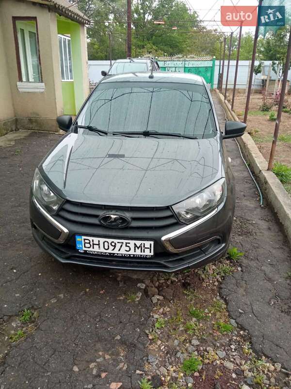 Седан ВАЗ / Lada 2190 Granta 2018 в Одесі