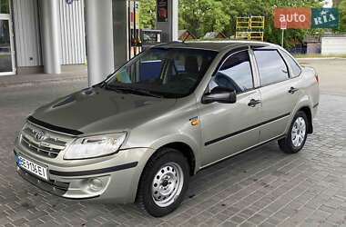 Седан ВАЗ 2190 Granta 2012 в 