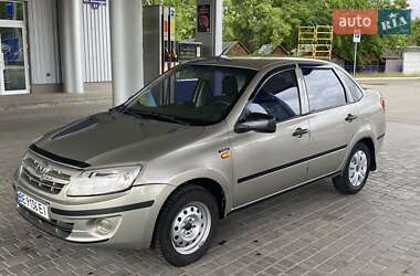 Седан ВАЗ 2190 Granta 2012 в 