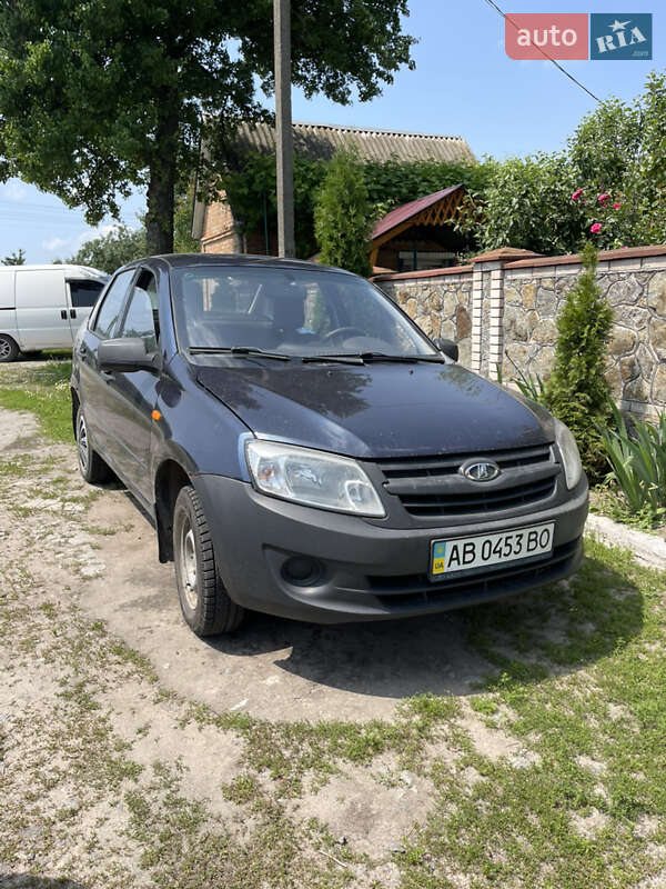 ВАЗ / Lada 2190 Granta 2012