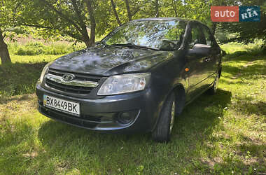 Седан ВАЗ 2190 Granta 2013 в Ярмолинцях