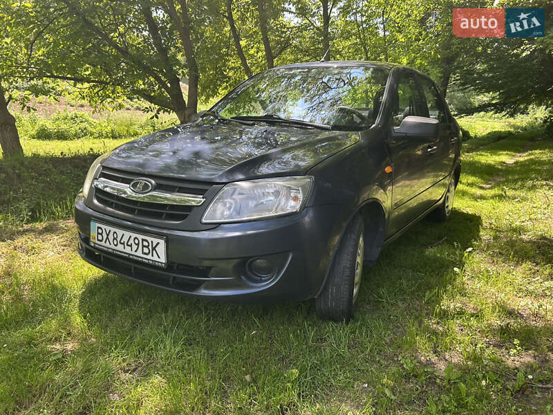 ВАЗ / Lada 2190 Granta 2013