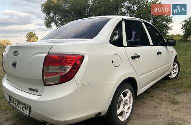 Седан ВАЗ 2190 Granta 2013 в 