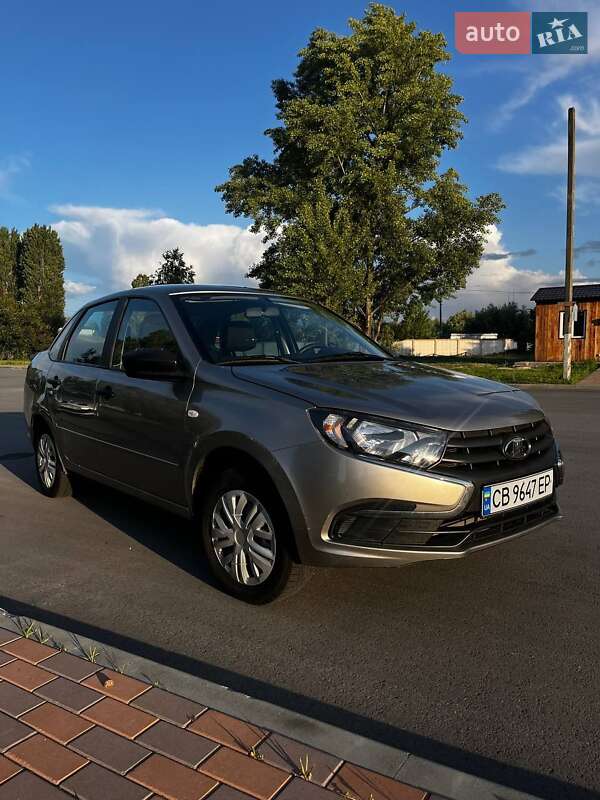 Седан ВАЗ / Lada 2190 Granta 2020 в Чернигове