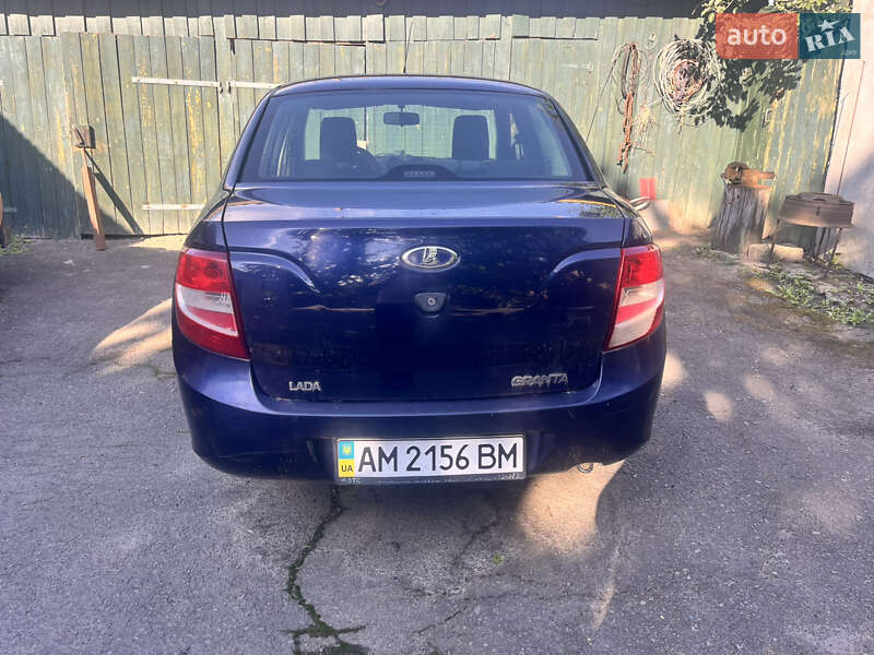 Седан ВАЗ / Lada 2190 Granta 2014 в Коростишеві