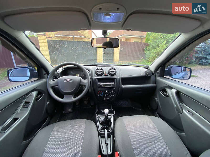 Седан ВАЗ / Lada 2190 Granta 2014 в Ахтырке