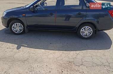 Седан ВАЗ 2190 Granta 2012 в Запорожье
