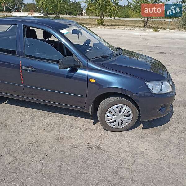Седан ВАЗ / Lada 2190 Granta 2012 в Запоріжжі фото 4 Седан ВАЗ / Lada 2190 Granta 2012 в Запоріжжі