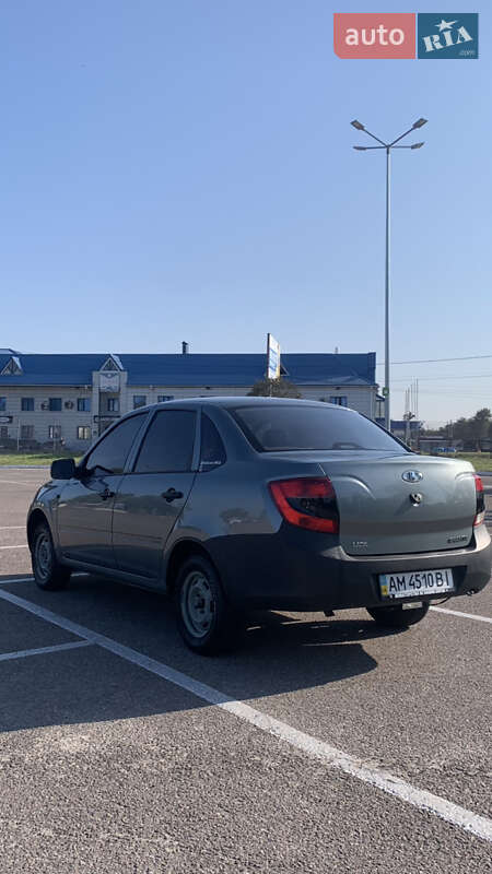 Седан ВАЗ / Lada 2190 Granta 2012 в Житомире