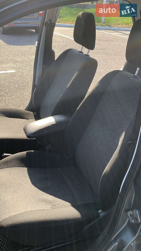 Седан ВАЗ / Lada 2190 Granta 2012 в Житомире