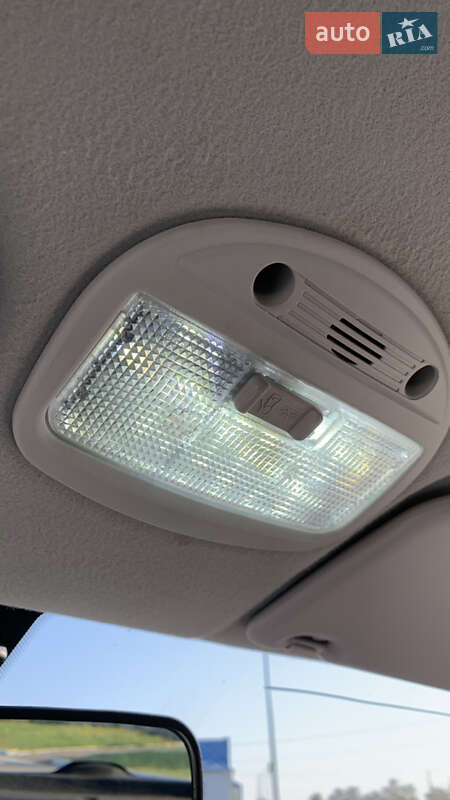 Седан ВАЗ / Lada 2190 Granta 2012 в Житомире