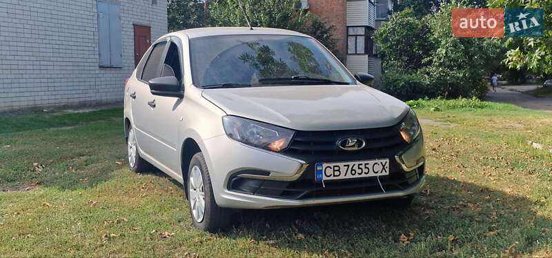 ВАЗ / Lada 2190 Granta 2021