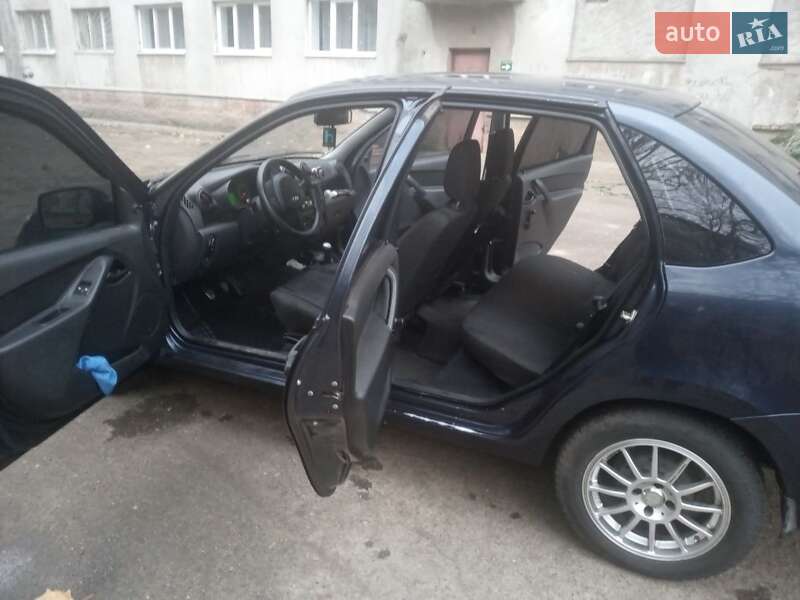 Седан ВАЗ / Lada 2190 Granta 2012 в Одесі