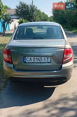 Седан ВАЗ 2190 Granta 2021 в 