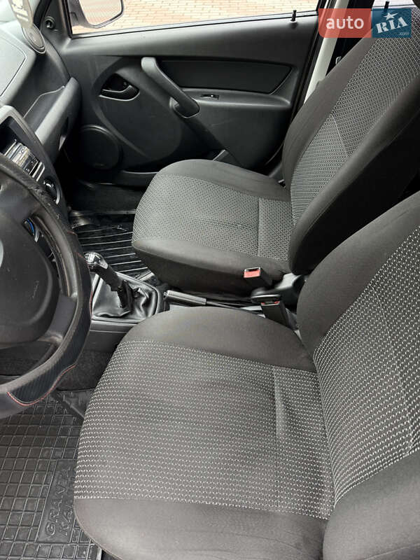 Седан ВАЗ / Lada 2190 Granta 2013 в Сумах фото 16 Седан ВАЗ / Lada 2190 Granta 2013 в Сумах