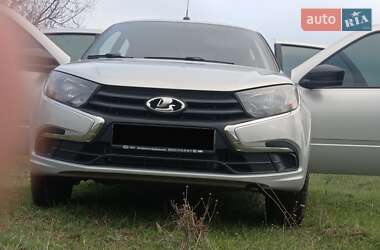 Седан ВАЗ 2190 Granta 2018 в Николаеве