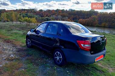 Седан ВАЗ 2190 Granta 2012 в 