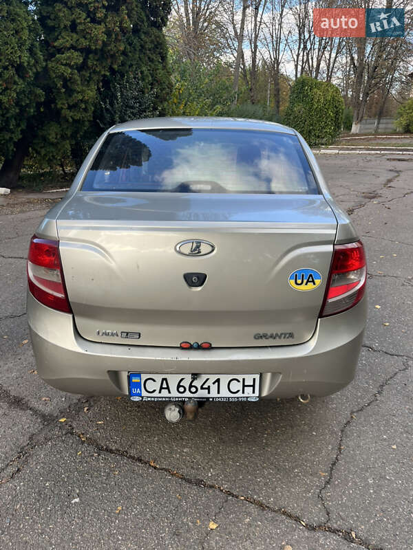 Седан ВАЗ / Lada 2190 Granta 2013 в Смілі фото 9 Седан ВАЗ / Lada 2190 Granta 2013 в Смілі
