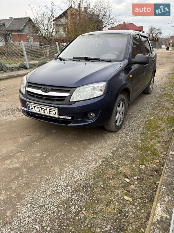 ВАЗ / Lada 2190 Granta 2012 ВАЗ / Lada 2190 Granta 2012