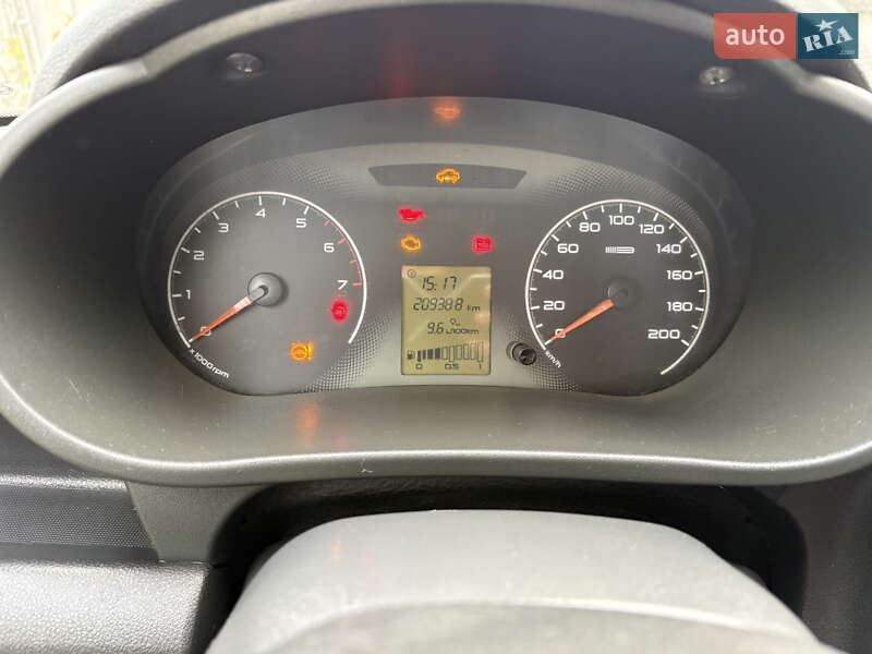 Седан ВАЗ / Lada 2190 Granta 2012 в Ходореві фото 12 Седан ВАЗ / Lada 2190 Granta 2012 в Ходореві