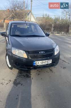 Седан ВАЗ 2190 Granta 2015 в Ізяславі