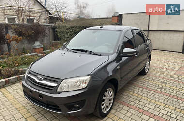 Седан ВАЗ 2190 Granta 2015 в Харкові