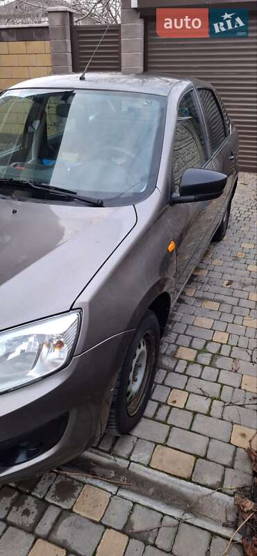 Седан ВАЗ / Lada 2190 Granta 2014 в Одесі