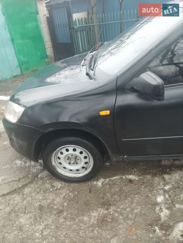 Седан ВАЗ / Lada 2190 Granta 2012 в Запорожье