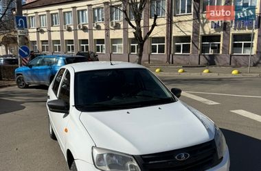 Седан ВАЗ 2190 Granta 2015 в Киеве