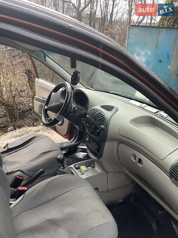 Хэтчбек ВАЗ / Lada 2194 Kalina 2008 в Тячеве